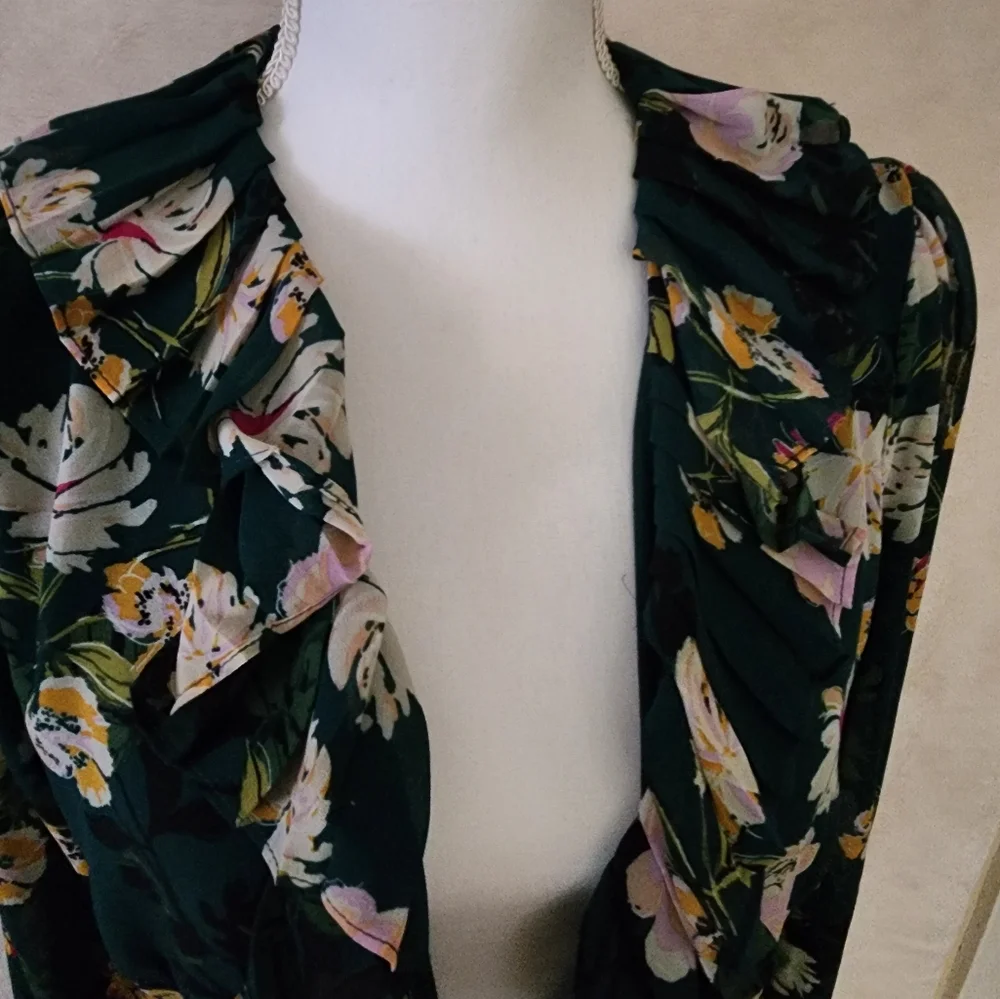 Floral Cardigan - Picture 10 of 11
